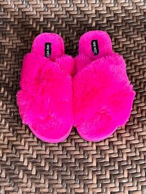 Nine West Hot Pink Plush Faux Fur Cross Band Slide Slippers 7-8
